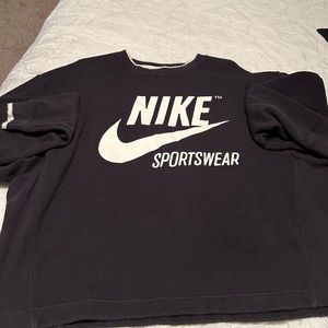 Nike black sweatshirt